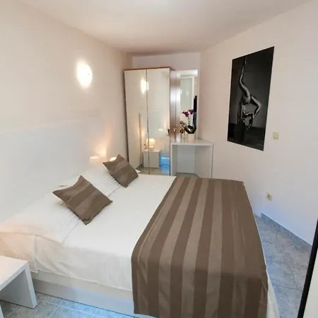 In With Sea View, Terrace, Air Conditioning Wifi 3340-6 アパート *